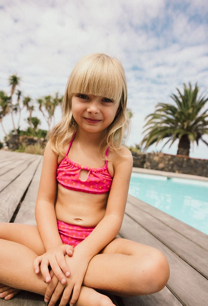 Bikini de poliamida para niña con estampado de flores en color rosa