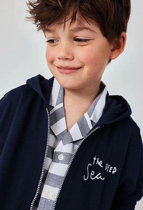 Chaqueta niño capucha azul marino
