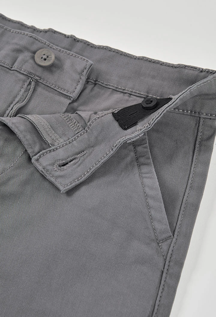 Pantalón niño gris