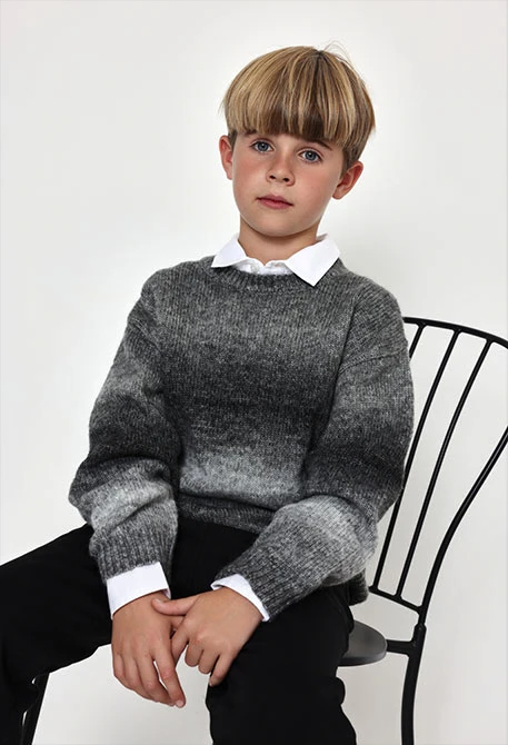 Pull garçon gris dégradé