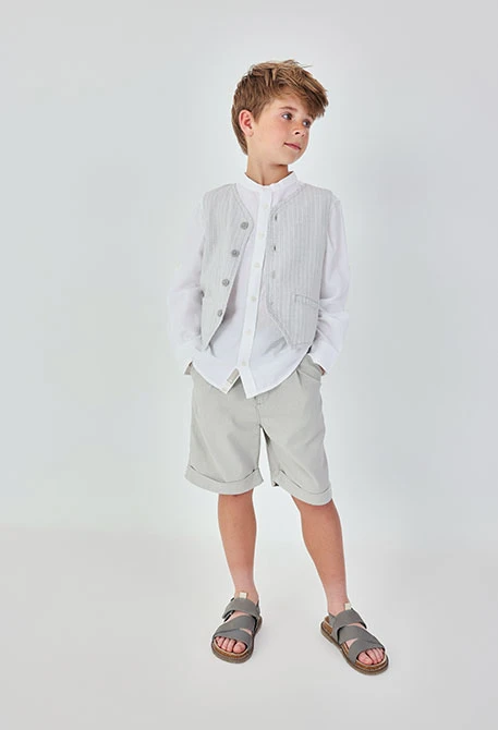 Grey linen braces Bermuda shorts