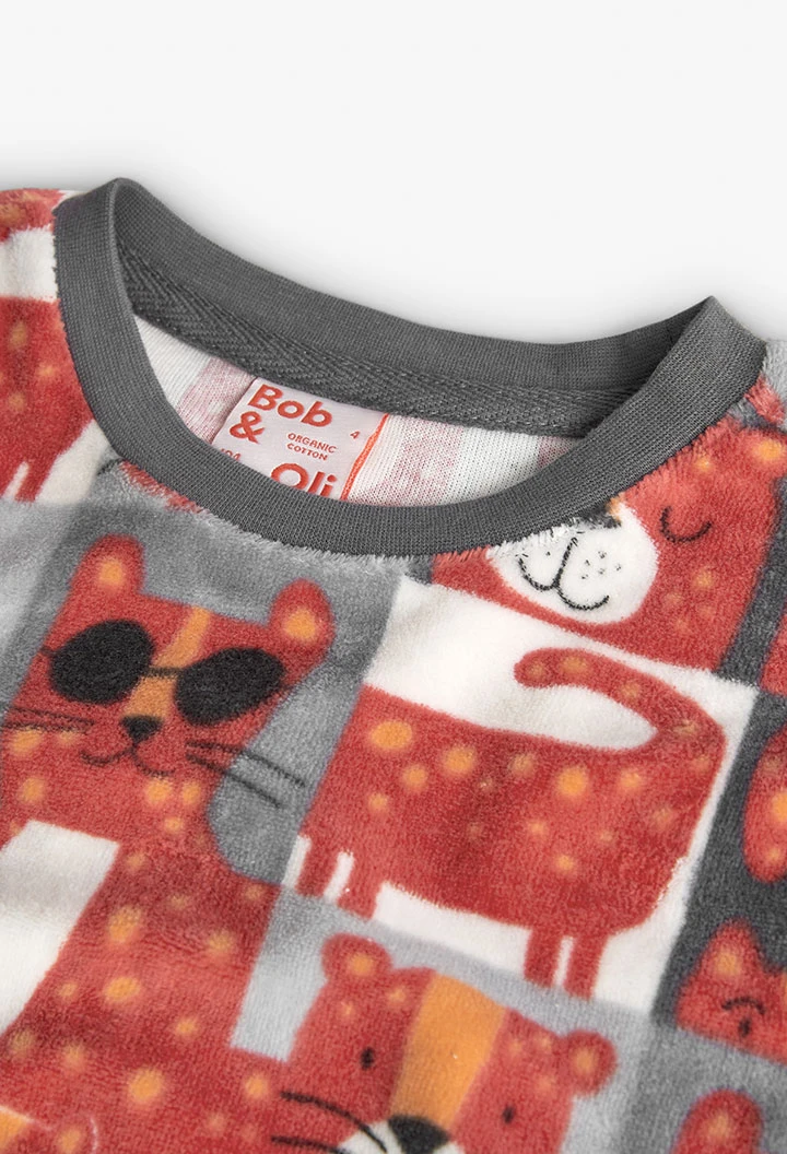 Pijama de veludo para menino em vermelho e com estampado