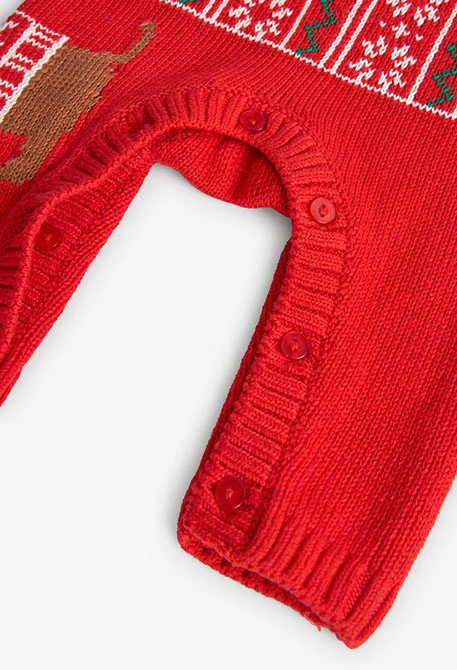 Knitted jumpsuit for baby in red